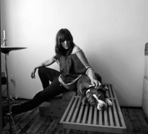 Emily-Wells-Shervin-Lainez-photo-w-oly