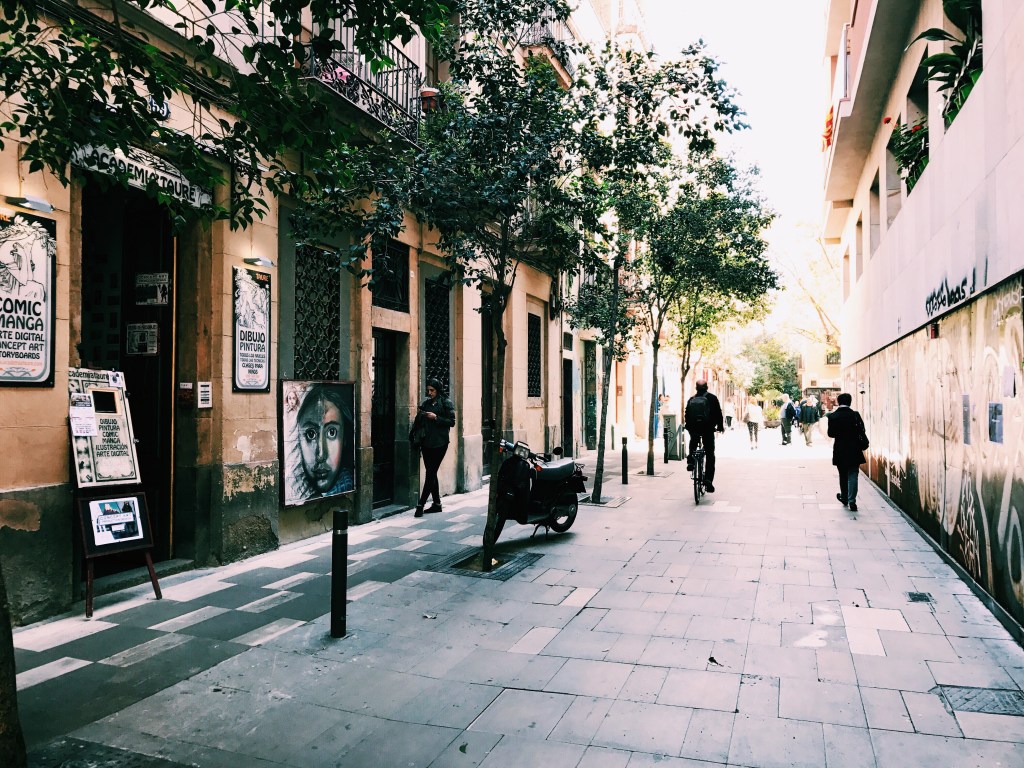 Vardagsliv, plättar, babyhäng och en kvällspromenad