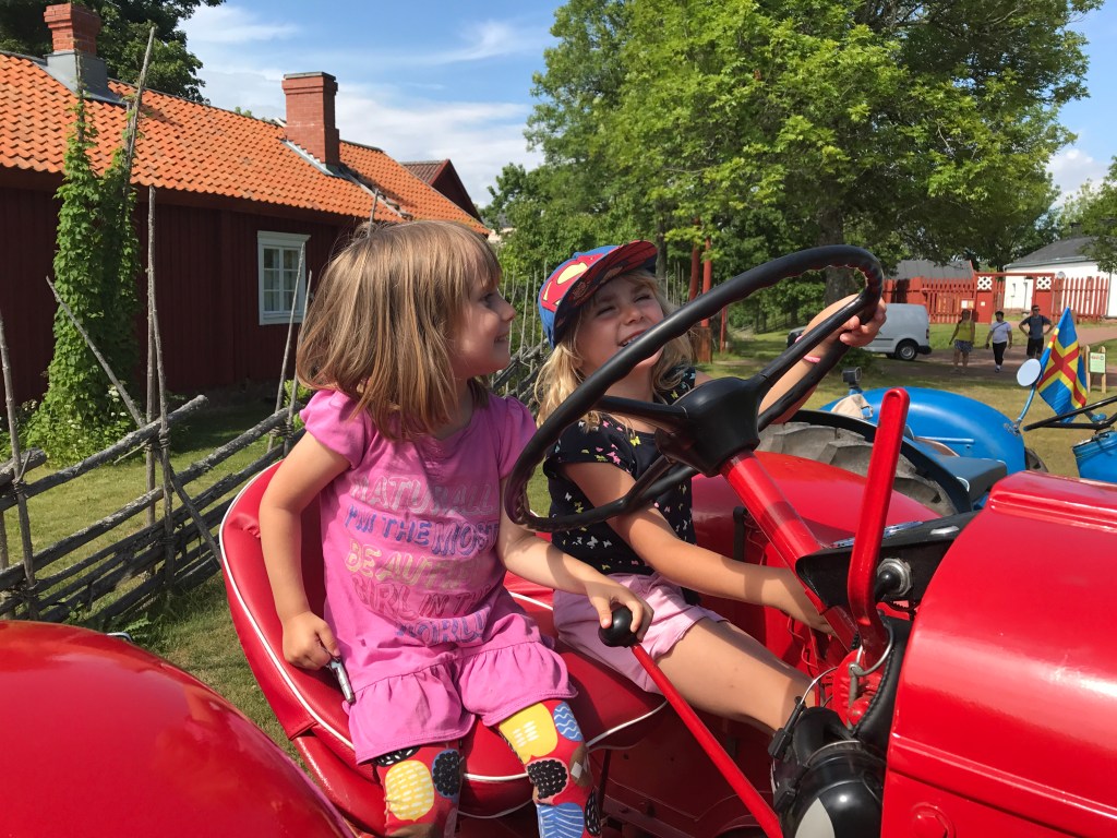 Jan Karlsgården, hantverksdagar och en&nbsp;bröllopsdag